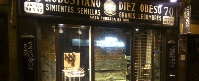 Don Diseño 3 ejemplos de la escalera del diseño - Diseño como estilo - Parte dos- Optica en Madrid con fachada reaprovechada de antiguo comercio de semillas - Carlos Luzón