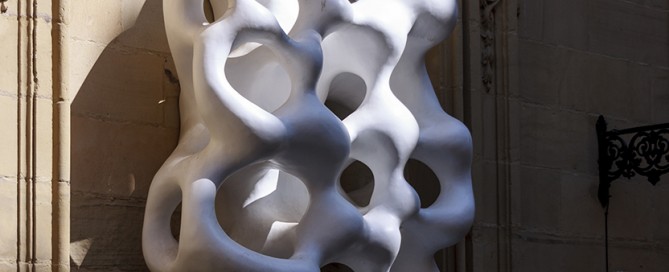 Don Diseño - Cómo hacer un presupuesto de servicios profesionales. Qué sucede cuando no lo tienes claro. - Armonia del sonido (Escultura de Maximilian Pelzmann, 2014) San Sebastián, 2015 - Carlos Luzón