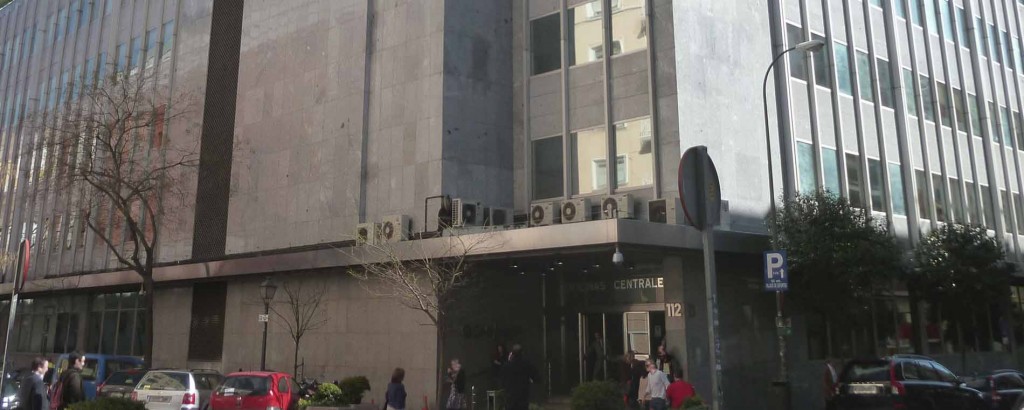Don-Diseño-El-Duelo-El-Corte-Ingles-Frente-A-Galerias-Preciados-Diseño-Servicios-02-Sede-central-El-Corte-Ingles-Hermosilla-112-1900x760